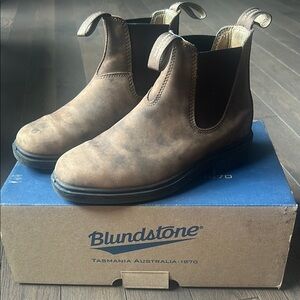 Blundstone Brown Chisel Toe Boots